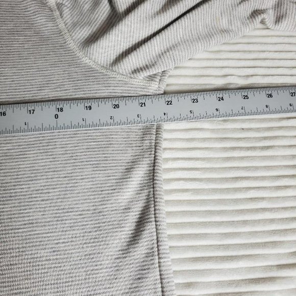 Orvis Classic Collection Shirt Mens M Cream/Gray Stripe Pullover Longsleeve Soft - Picture 6 of 9